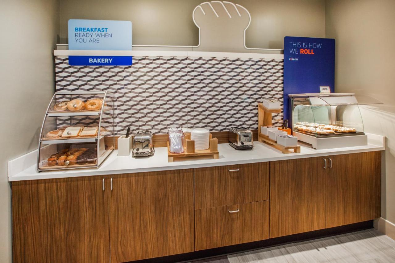 Holiday Inn Express - White Marsh By Ihg Buitenkant foto